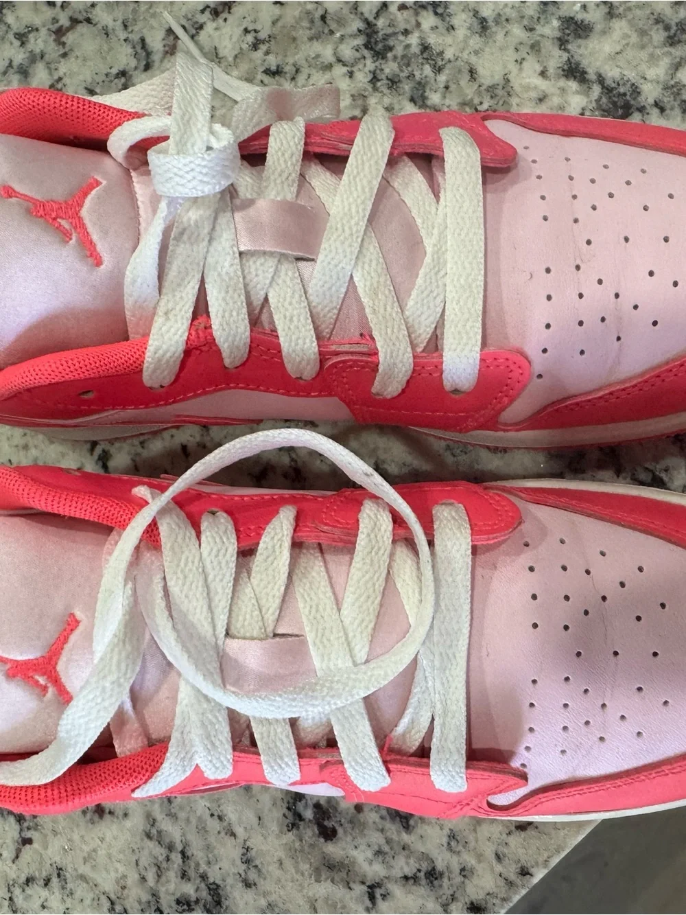Nike size neon